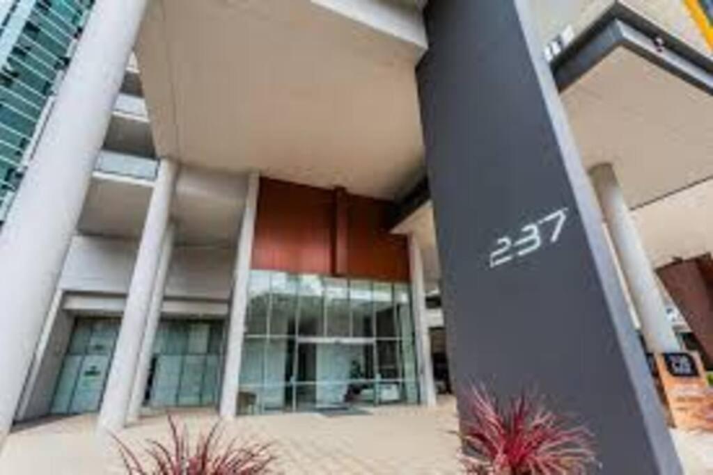 In The City Perth 1B1B Pool And Nice View Exterior foto